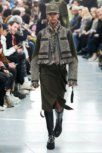 Look 3